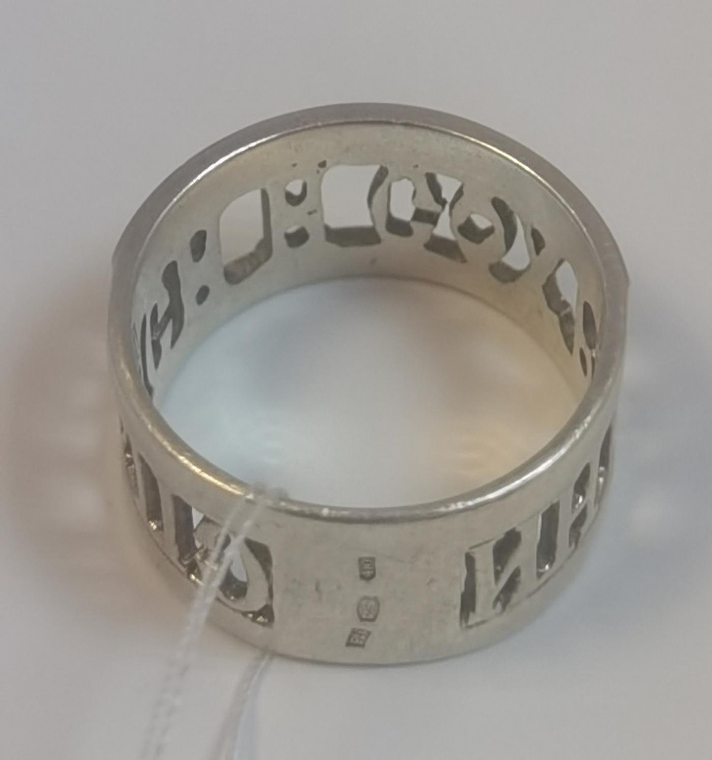 Серебряное кольцо с позолотой и цирконием (33629722) 1