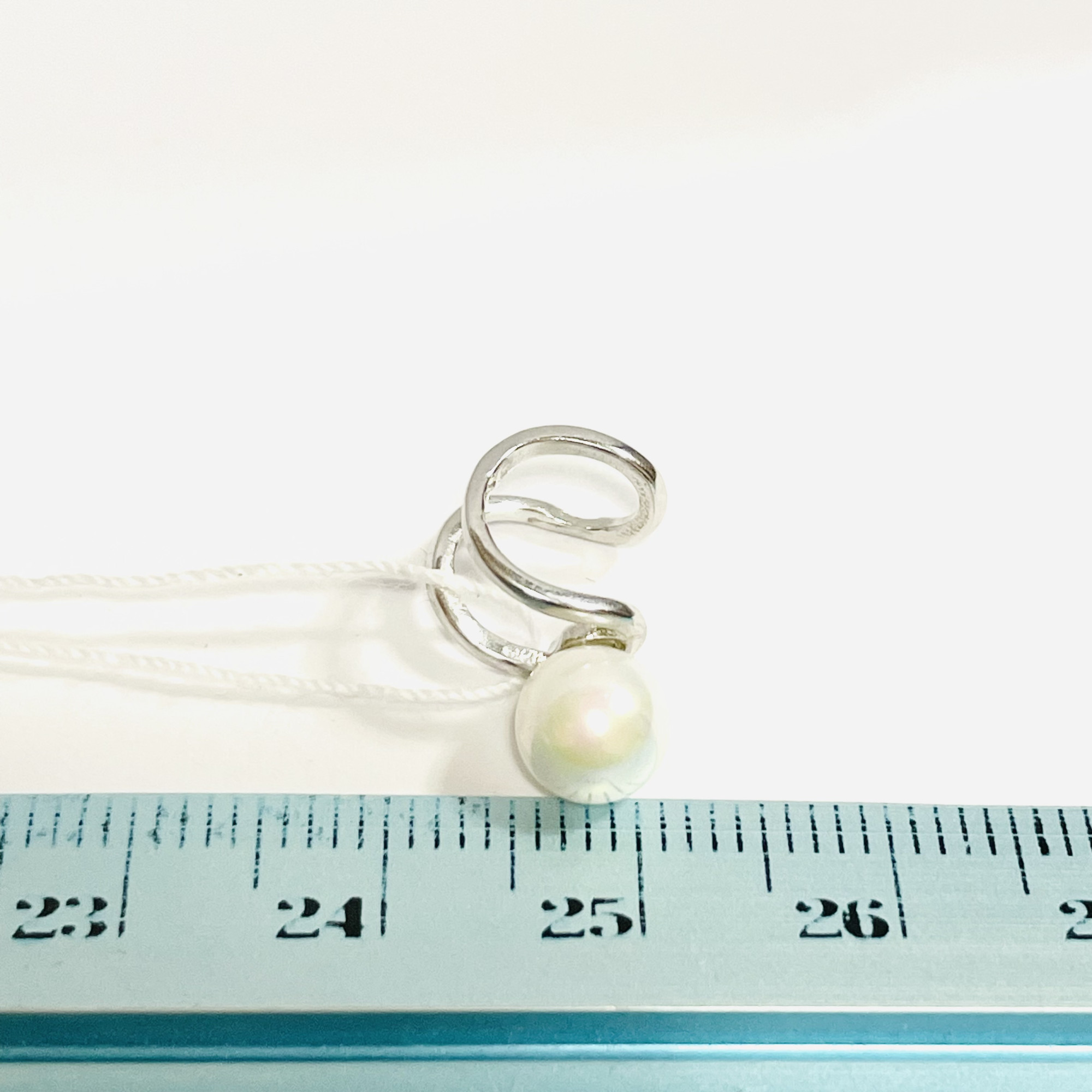 Срібна сережка-каффа з перлами (31982179) 5