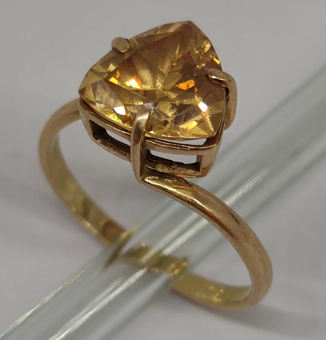 Кольцо из красного золота с цирконием (33763864)  0