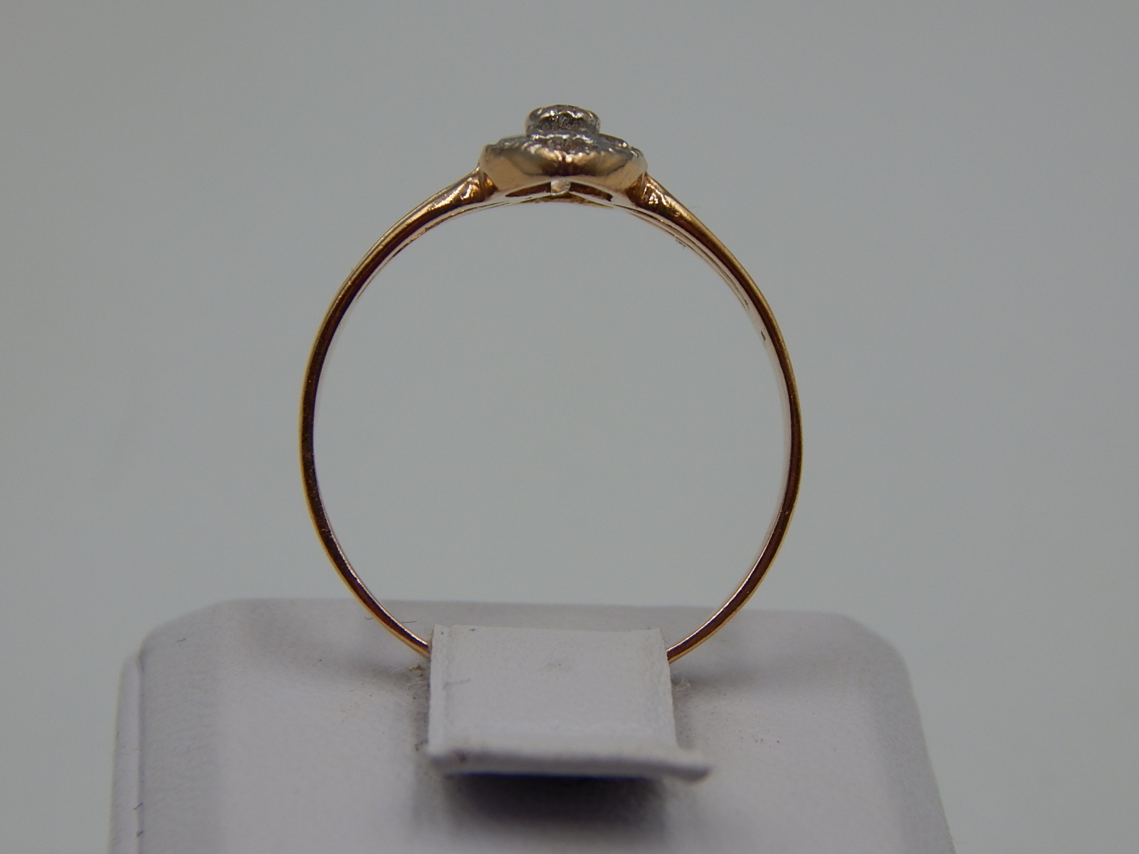 Кольцо из красного и белого золота с цирконием (32790129) 3