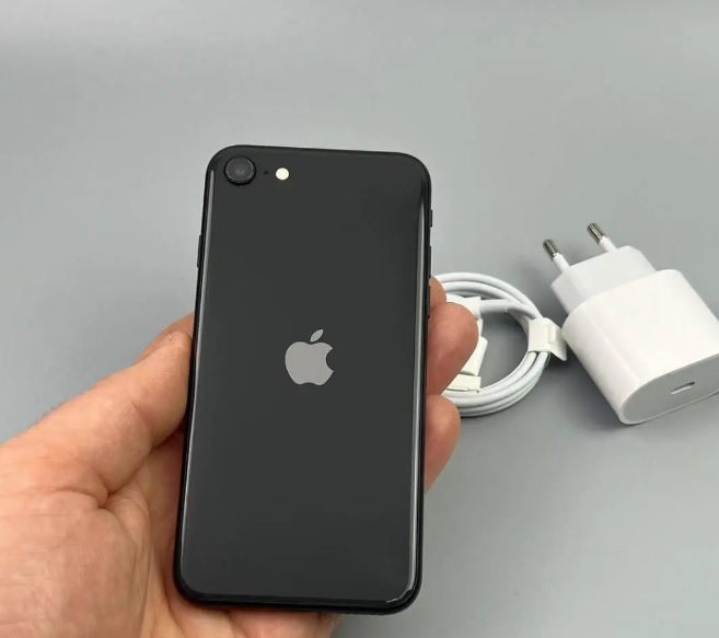 Apple iPhone SE 2020 64GB Black (MX9R2) 1