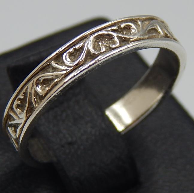 Серебряное кольцо (32469219) 2