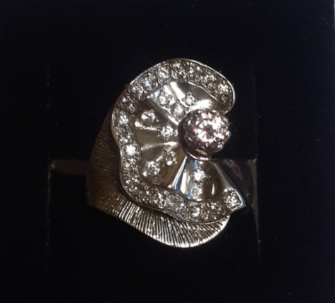 Серебряное кольцо с цирконием (33590893) 0