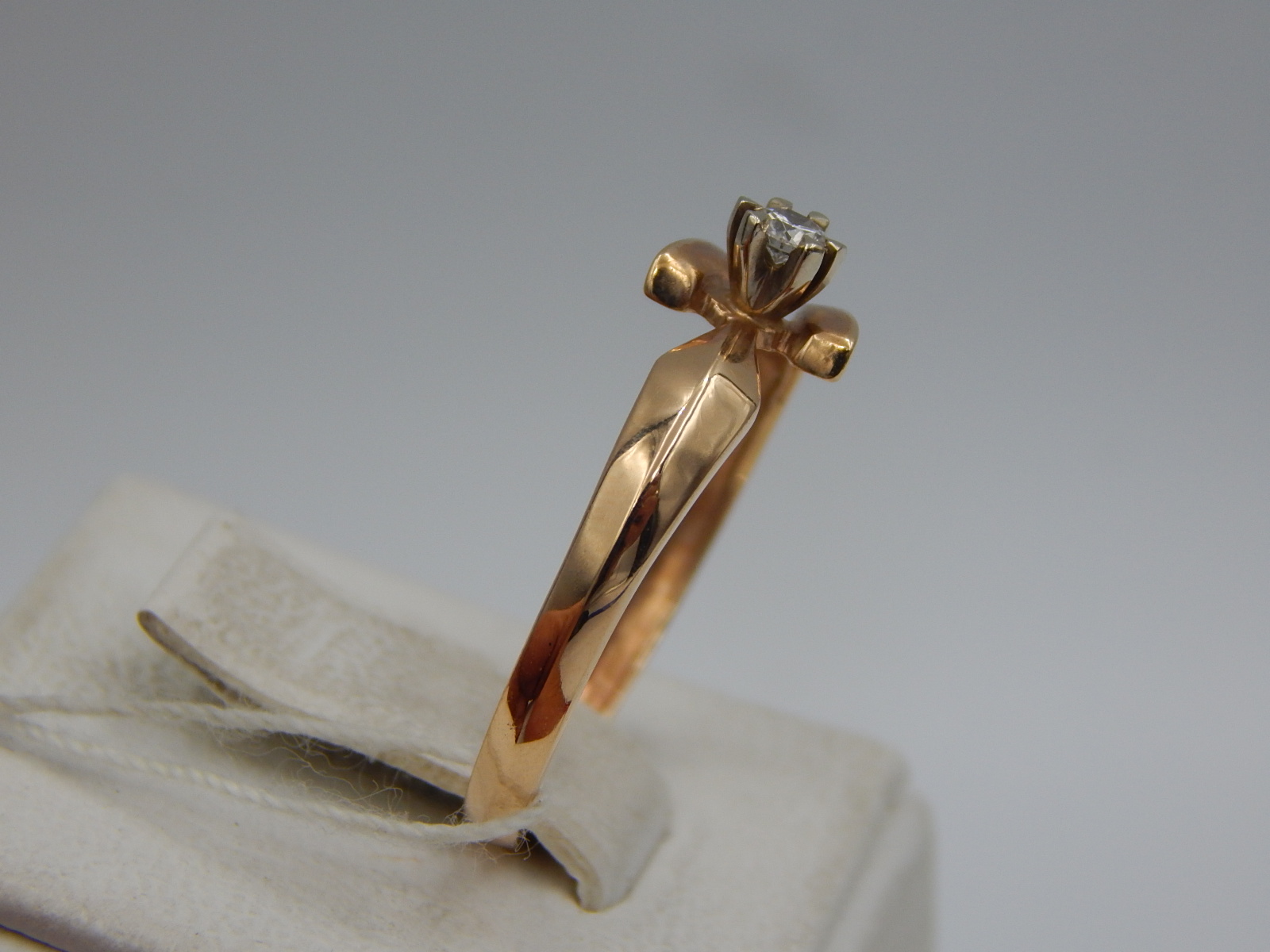 Кольцо из красного и белого золота с бриллиантом (-ми) (31172115) 3