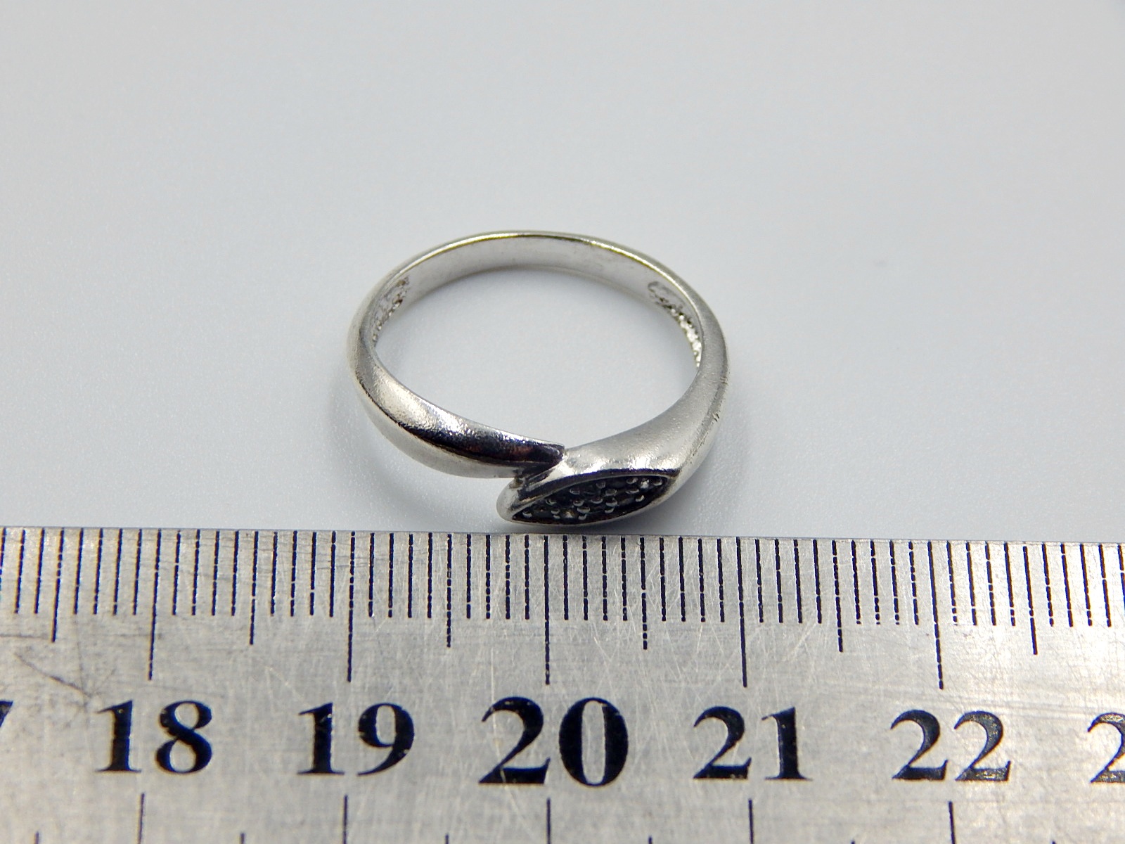 Серебряное кольцо с цирконием (33777040) 3