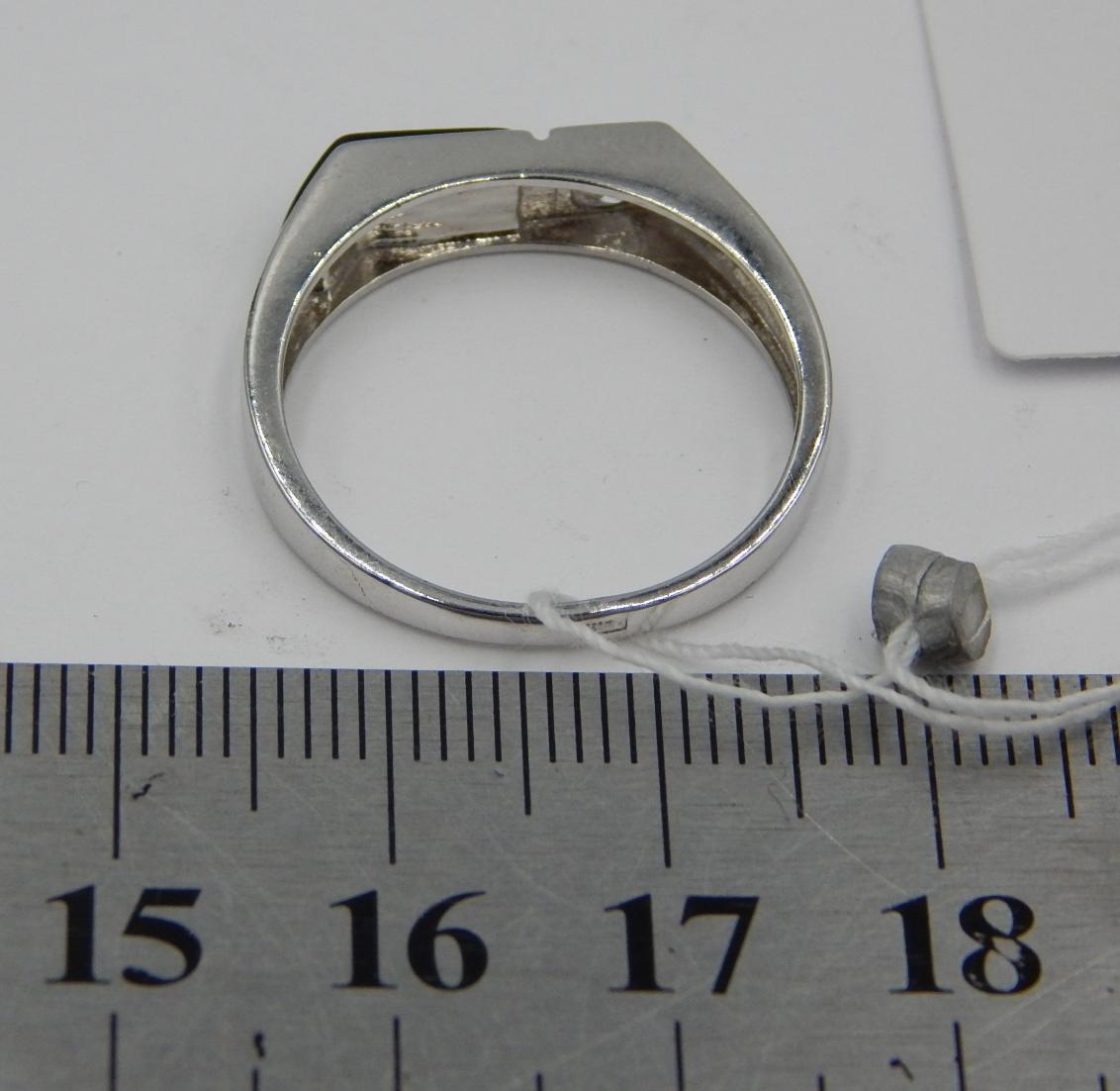 Серебряный перстень с ониксом и цирконием (29458238) 1
