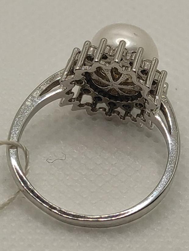 Серебряное кольцо с жемчугом и цирконием (32355664) 4