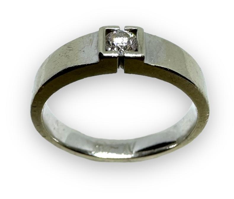 Кольцо из белого золота с бриллиантом (-ми) (29873991) 1