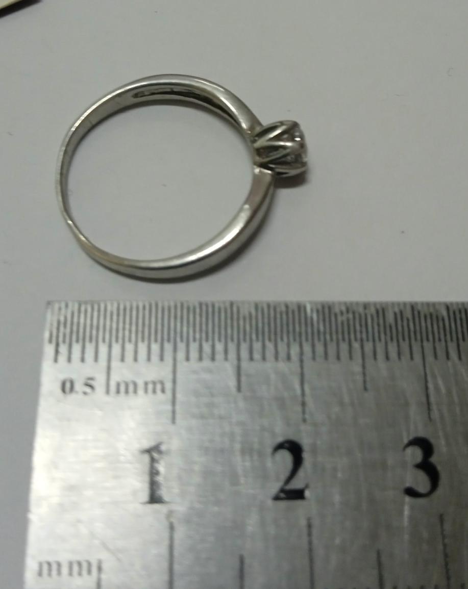 Серебряное кольцо с цирконием (30514308) 1