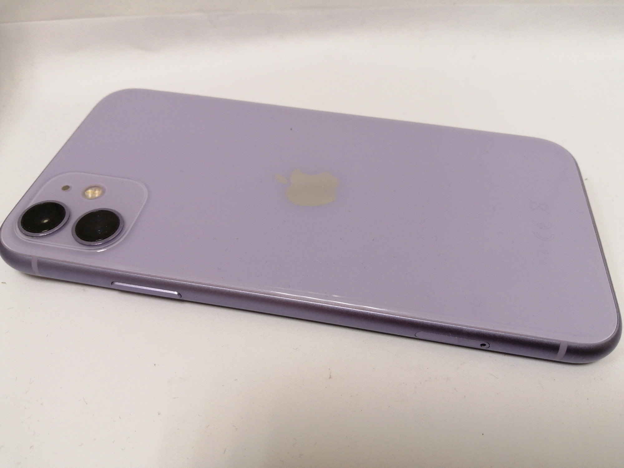 Apple iPhone 11 128GB Purple (MWLJ2) 4