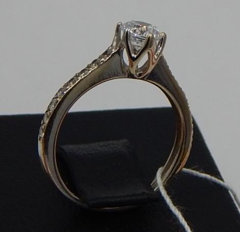 Кольцо из белого золота с цирконием (29096386) 0