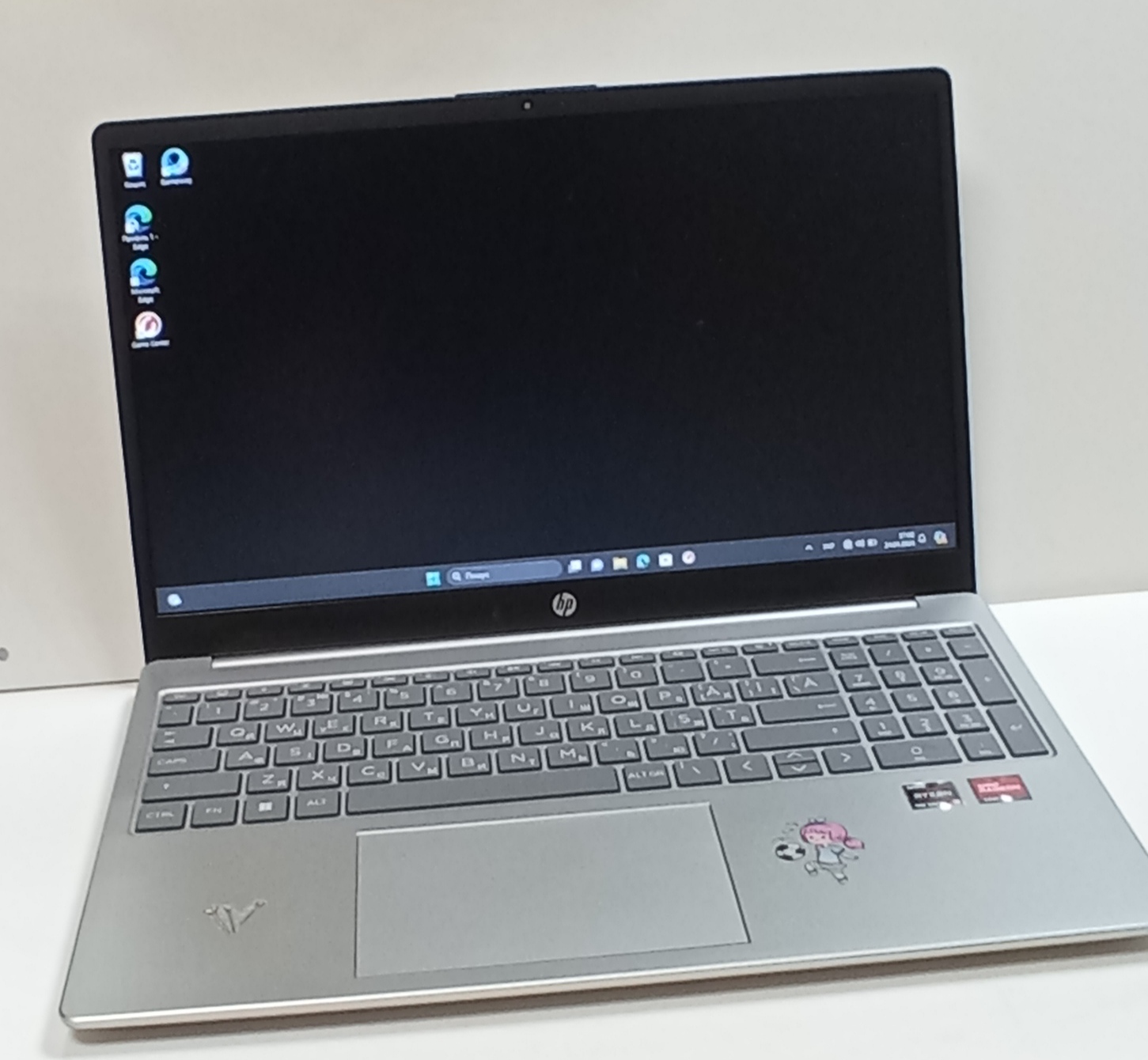 Ноутбук HP 15-fc0018nq (7K0R1EA) 0