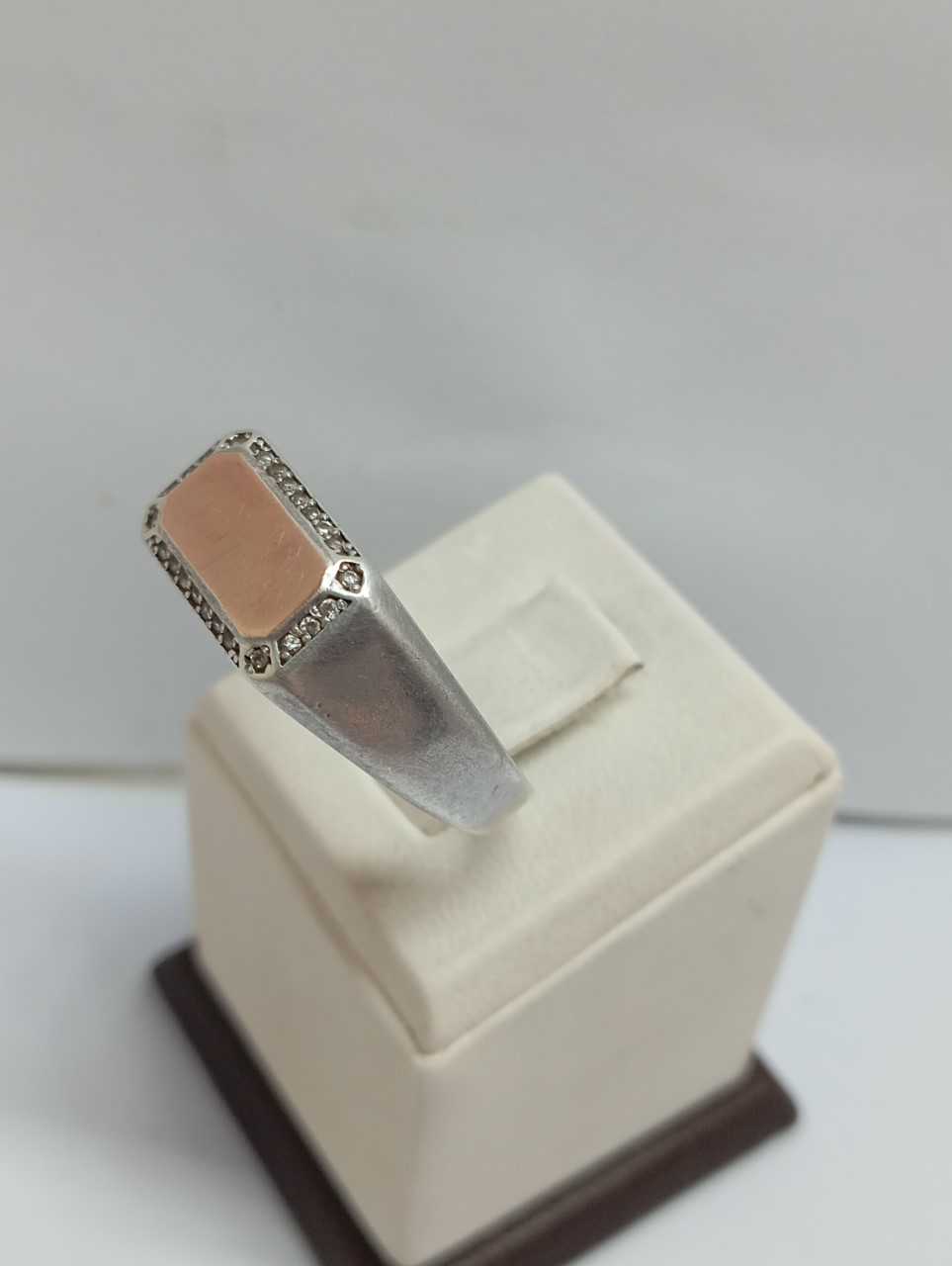 Срібний перстень з позолотою та цирконієм (33615052) 1