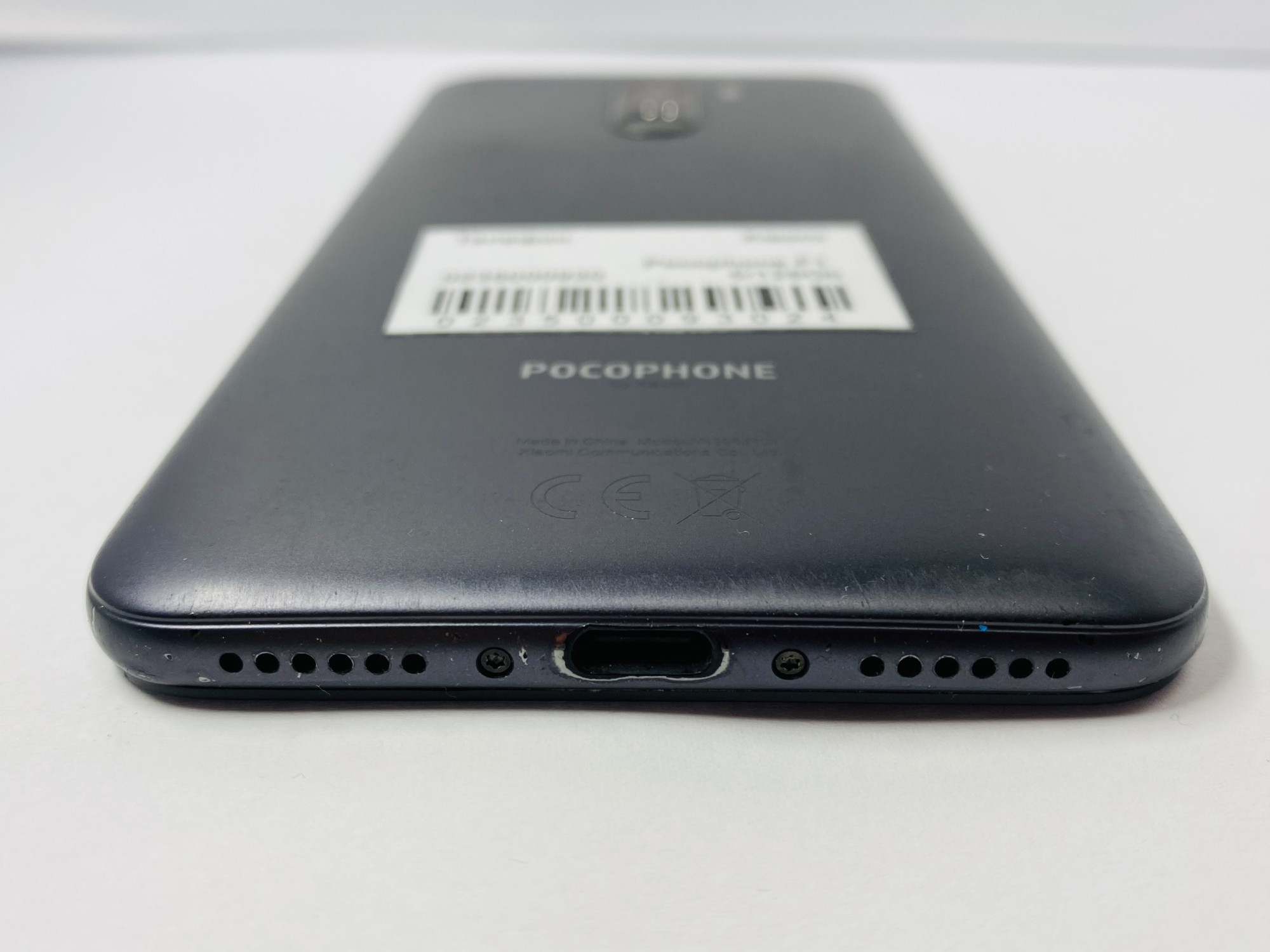 Xiaomi Pocophone F1 6/128GB Graphite Black 3