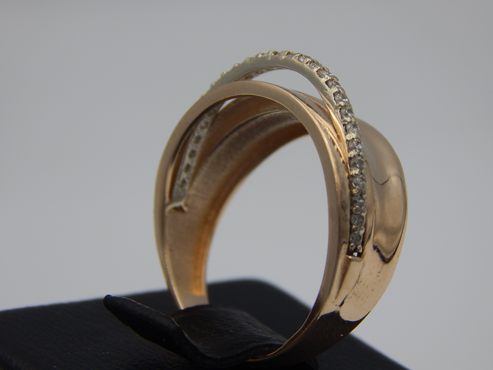 Кольцо из красного и белого золота с цирконием (33722842) 4