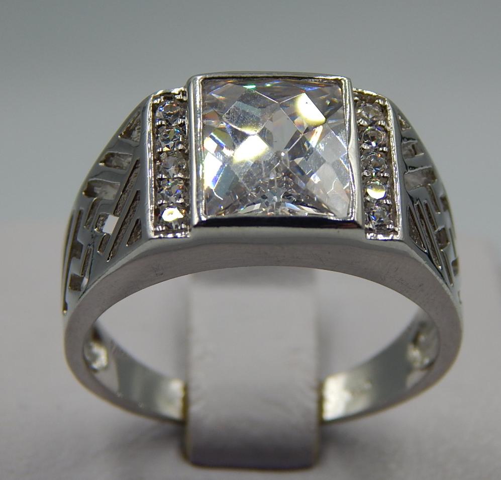 Серебряный перстень с цирконием (33014263) 0