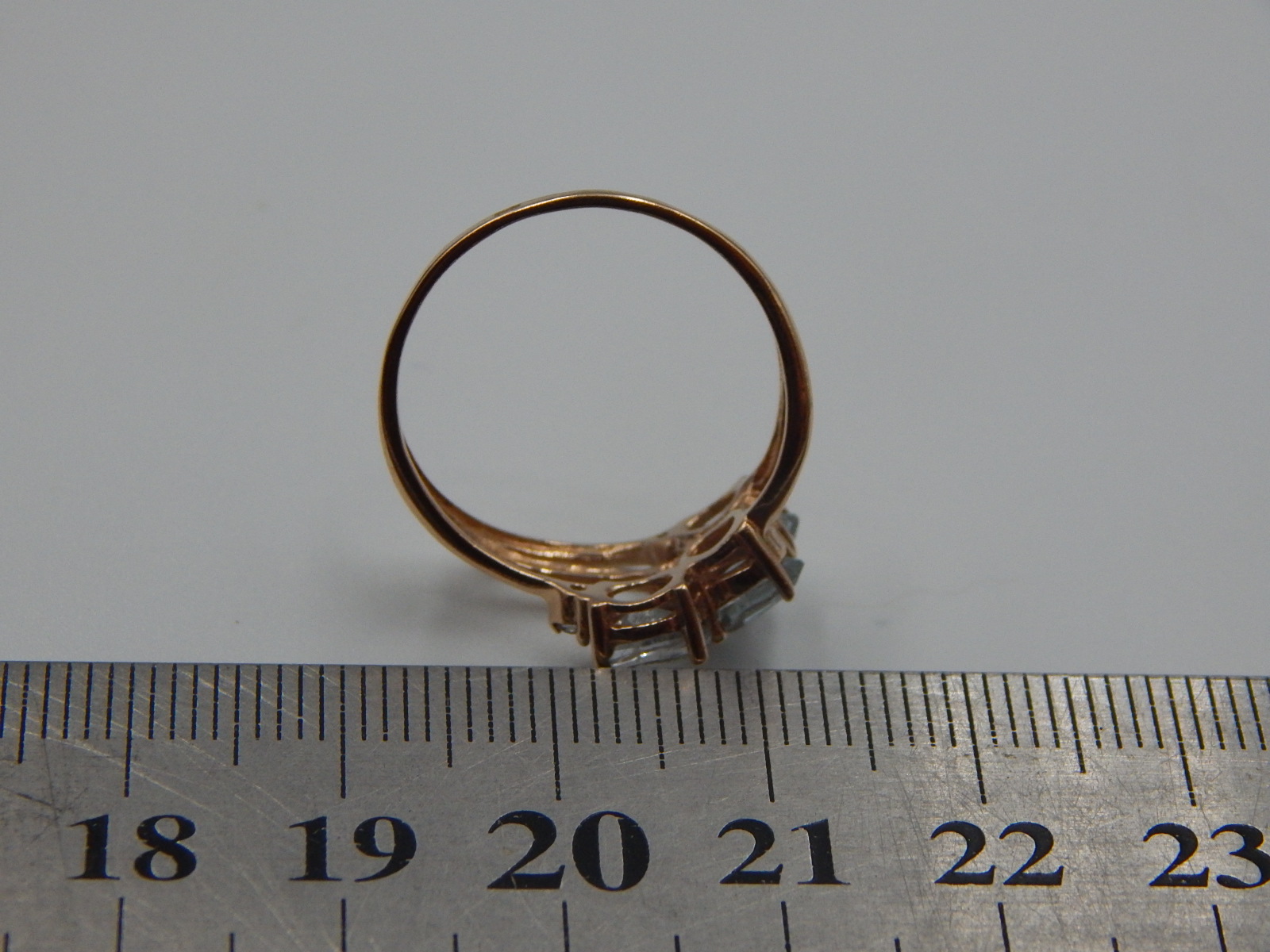 Кольцо из красного золота с цирконием (31621339) 4