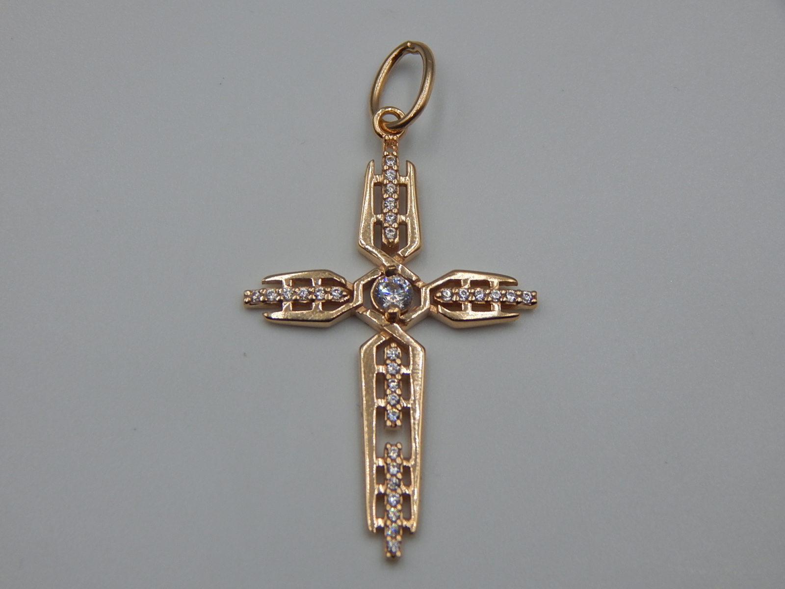 Підвіс-хрест з червоного золота з цирконієм (33930195) 2