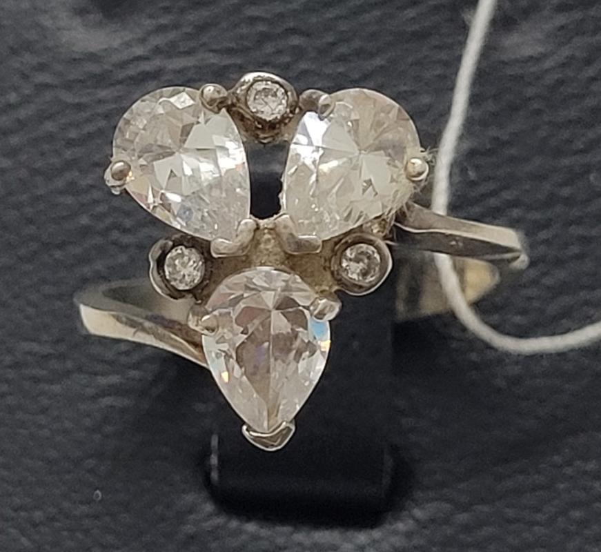 Серебряное кольцо с цирконием (30512800) 0