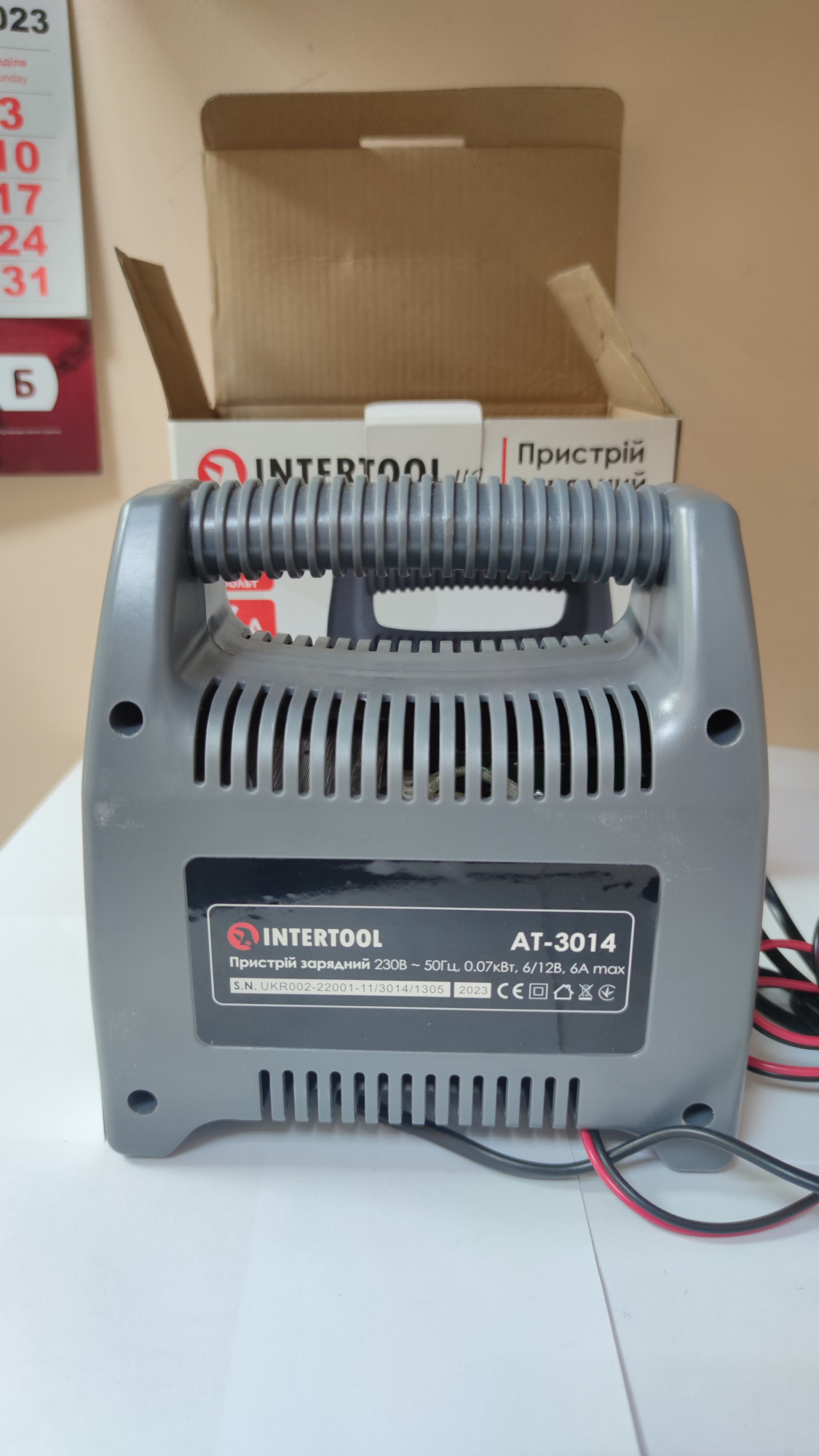 Автомобильное зарядное устройство Intertool AT-3014 1