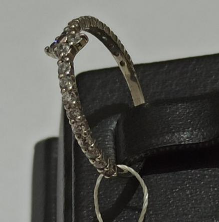 Серебряное кольцо с цирконием (30395634) 1