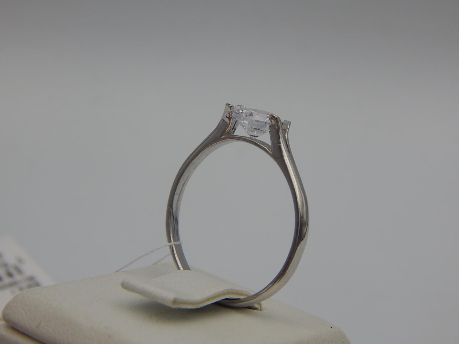 Серебряное кольцо с цирконием (30514932) 2