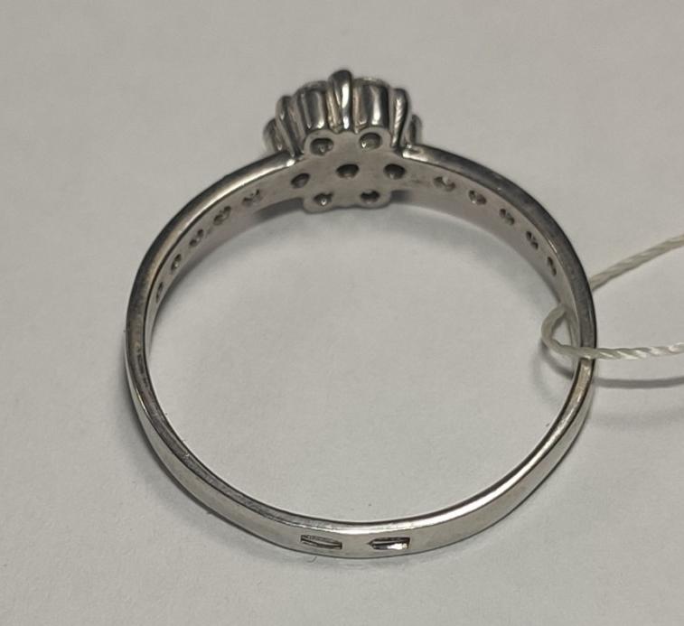 Серебряное кольцо с цирконием (28125167) 2