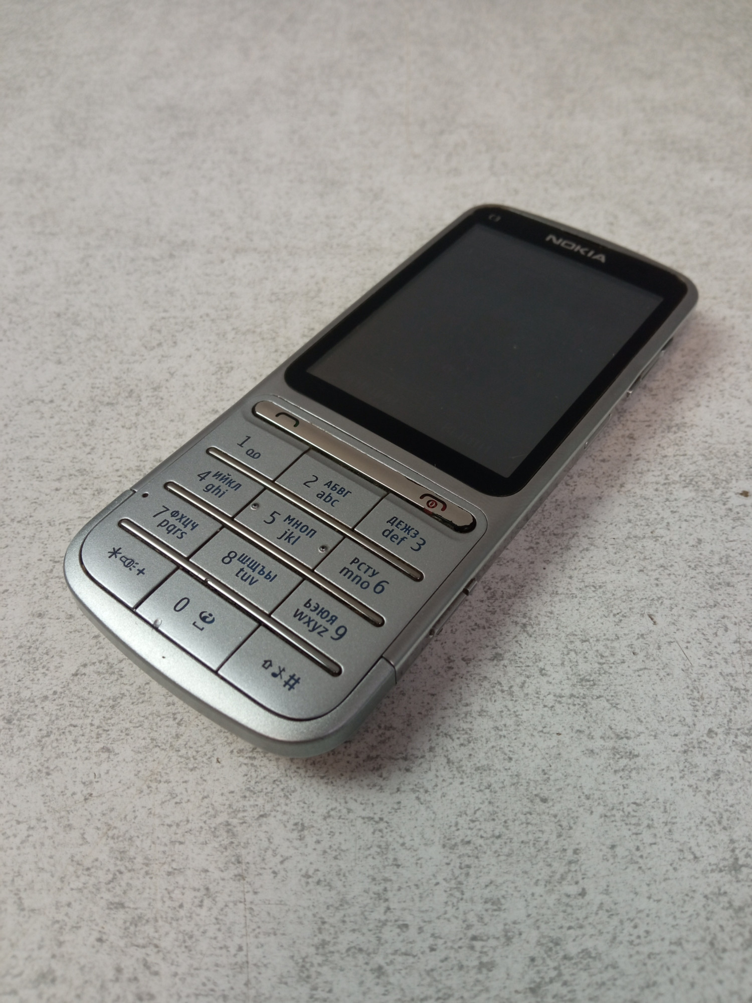 Nokia C3-01 4