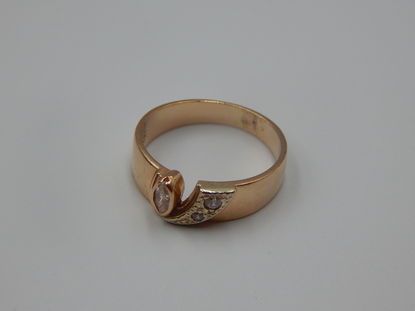 Кольцо из красного и желтого золота с цирконием (31317958) 3