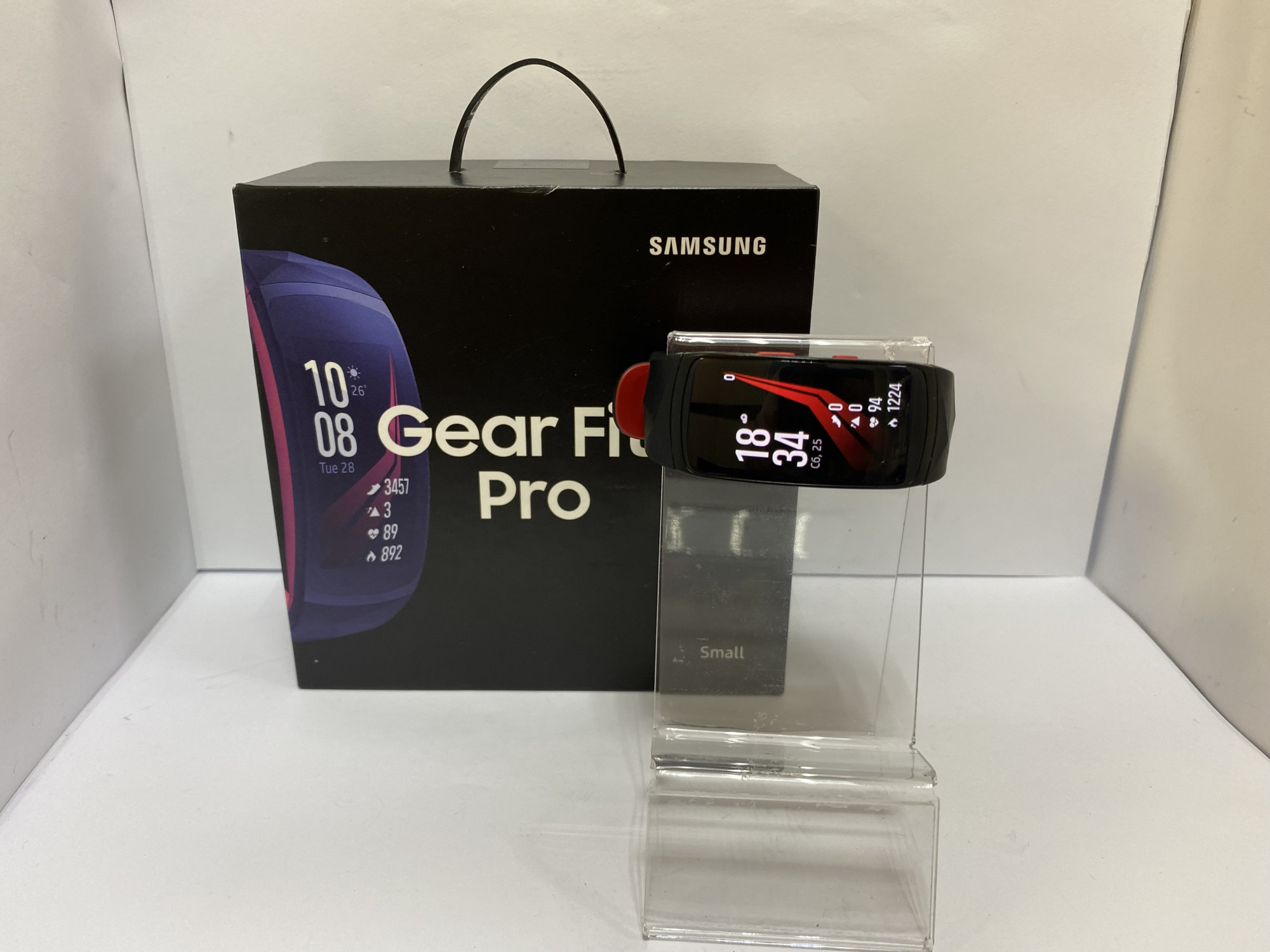 Фитнес-браслет Samsung Gear Fit2 Pro 0