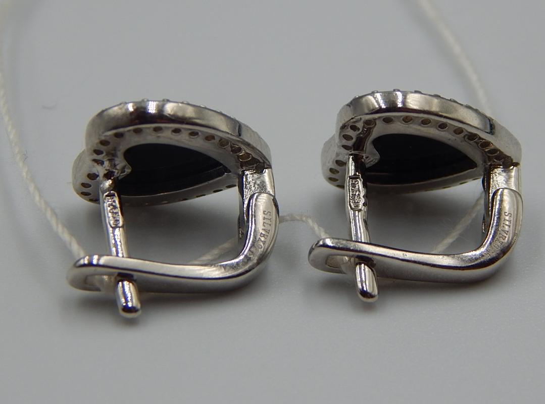 Серебряные серьги с ониксом и цирконием (33062823) 4