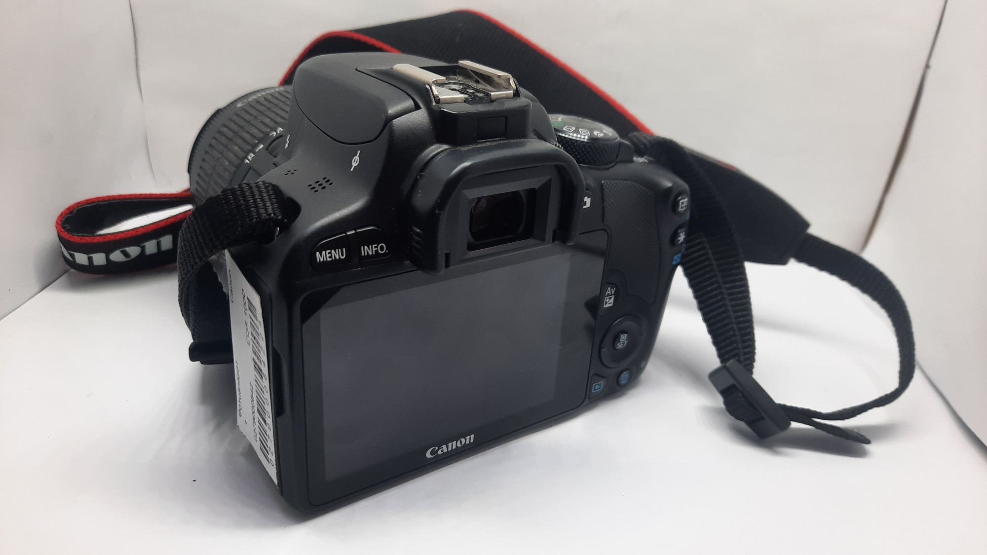 Фотоаппарат Canon EOS 100D 1