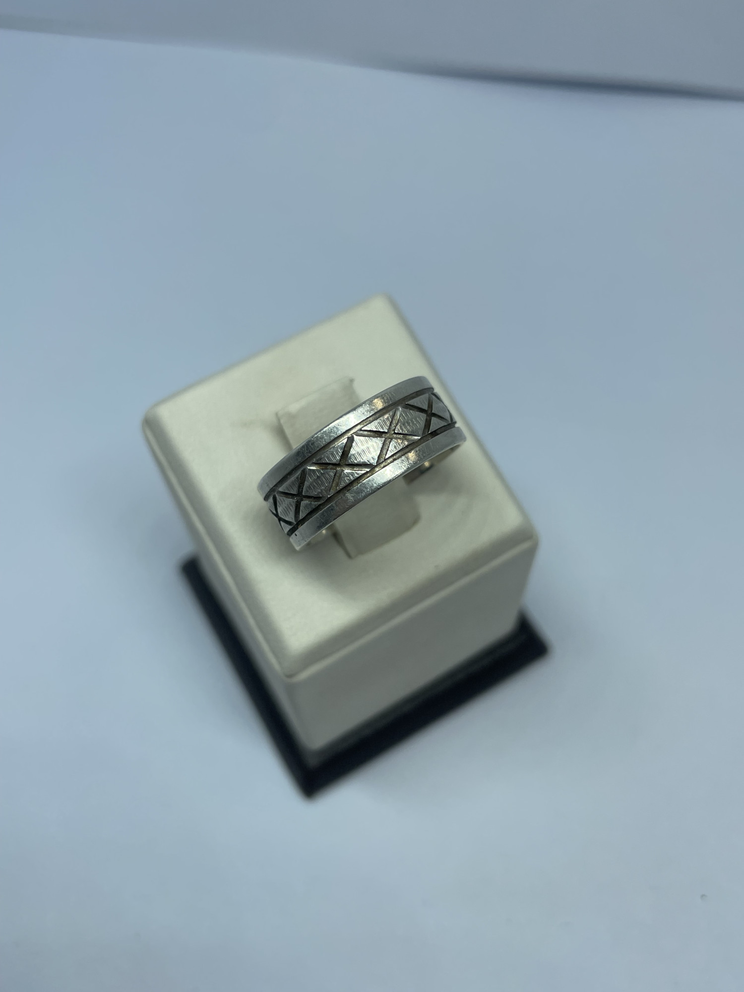 Серебряное кольцо (33487631) 1