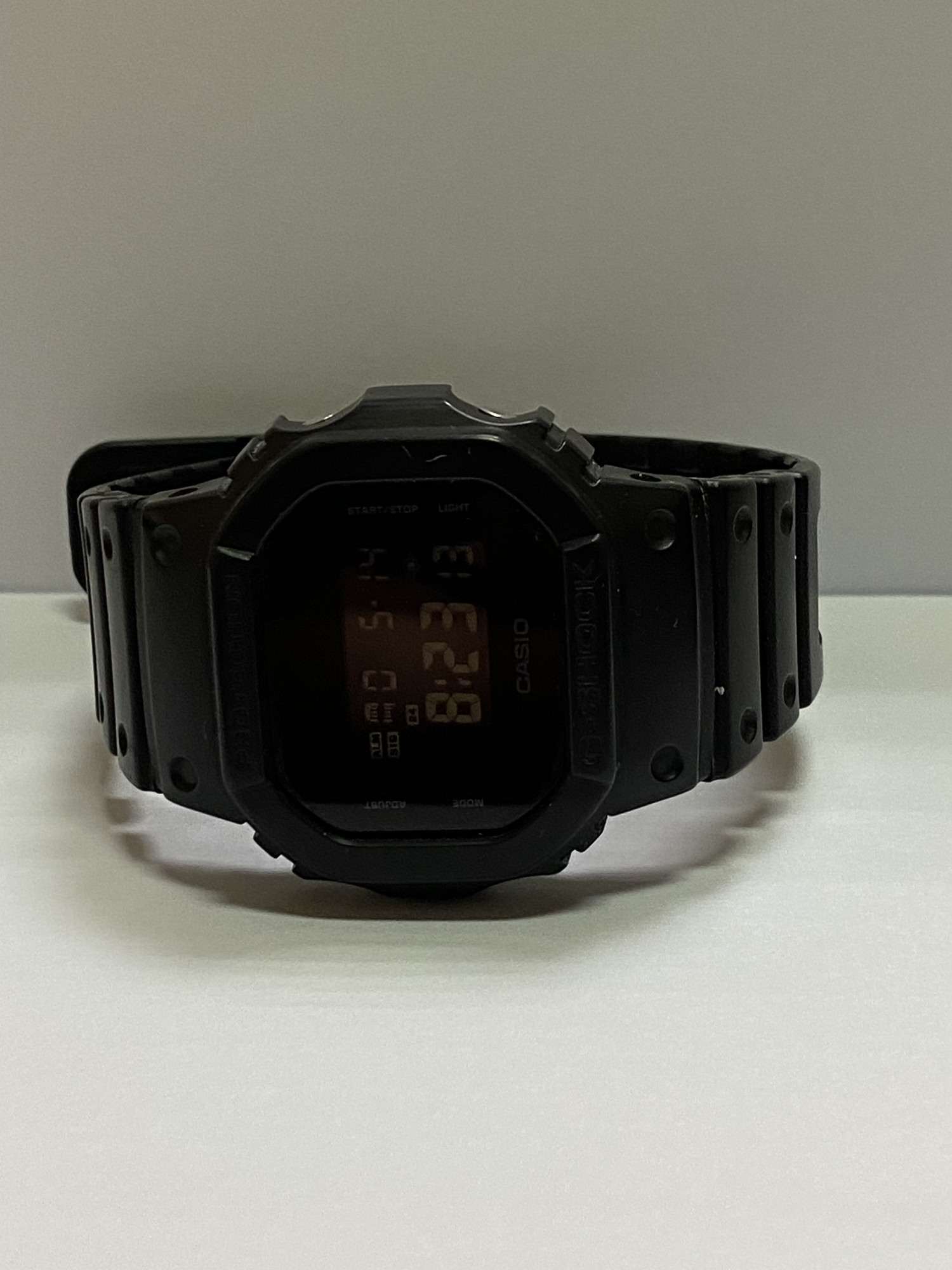 Годинник наручний Casio G-Shock DW-5600BB 0