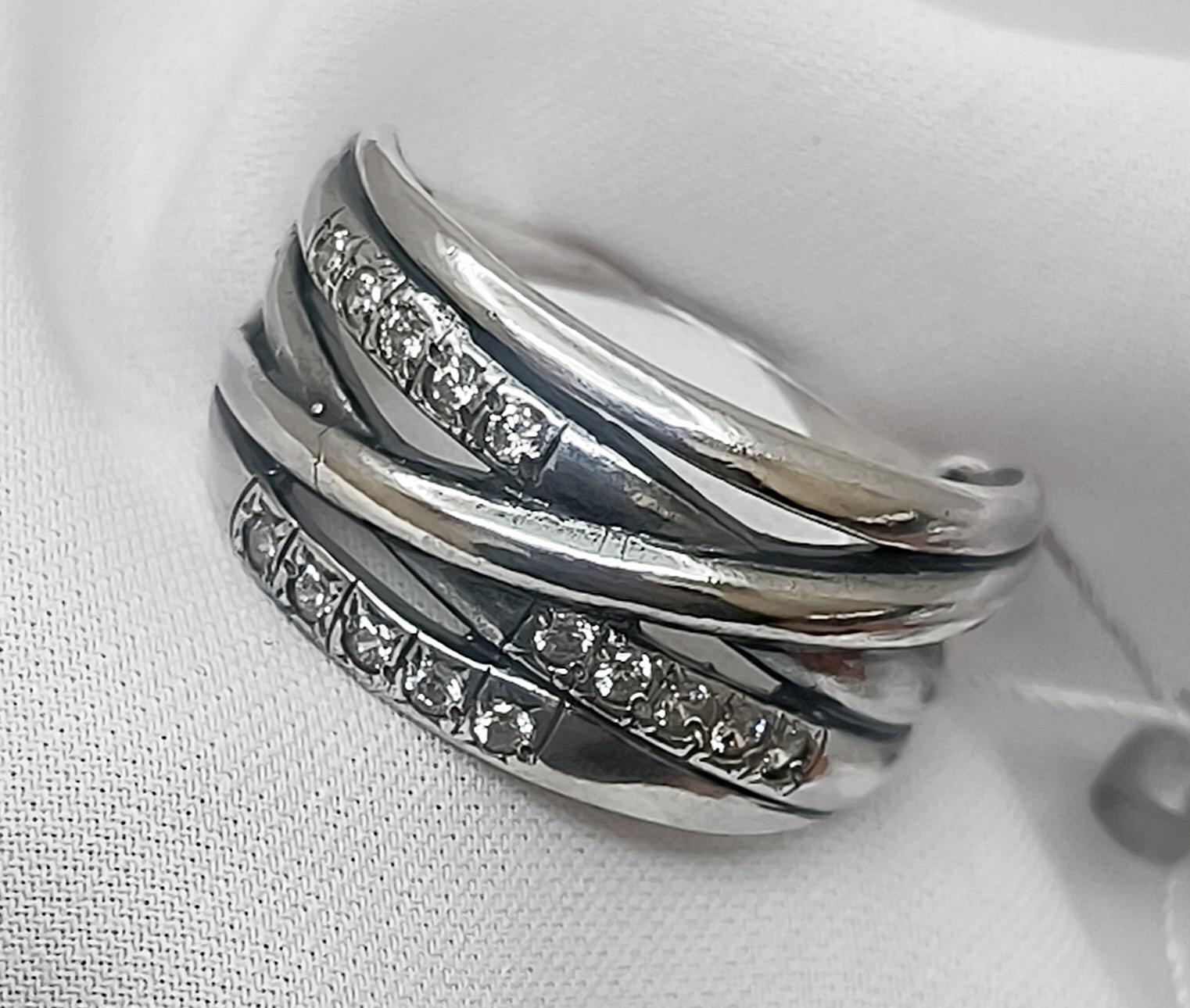 Серебряное кольцо с цирконием (33454910) 0
