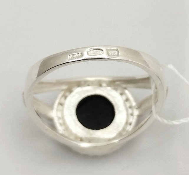 Серебряное кольцо с золотой вставкой, ониксом и цирконием (32687303) 4