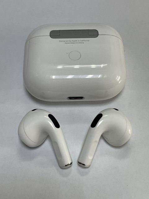 Навушники Apple AirPods 3 with Lightning Charging Case (MPNY3TY/A) 3