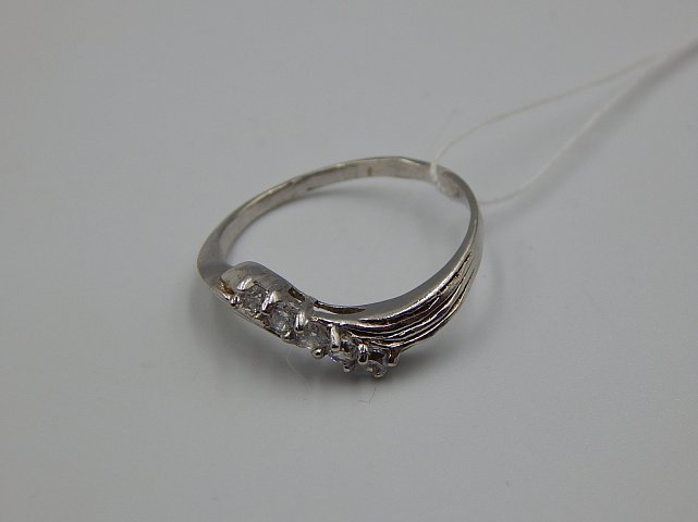 Серебряное кольцо с цирконием (30829414) 3