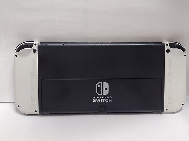 Портативная игровая приставка Nintendo Switch OLED  4