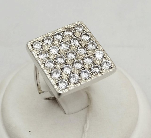 Серебряное кольцо с цирконием (32881679) 0