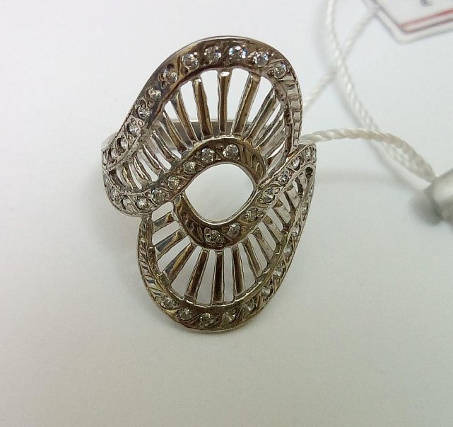 Серебряное кольцо с цирконием (30532042) 1