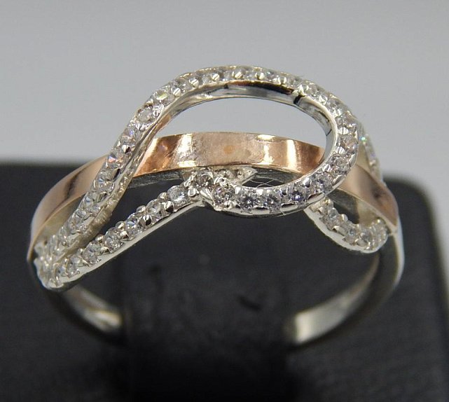 Серебряное кольцо с позолотой и цирконием (31968473) 0