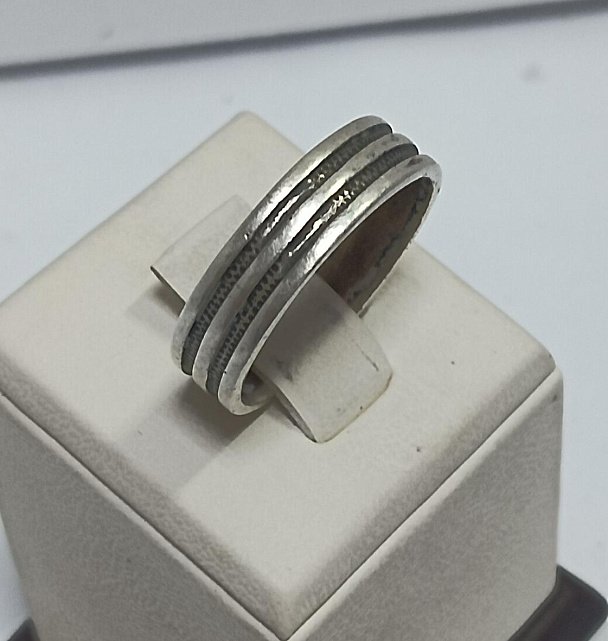 Серебряное кольцо (33766832) 1