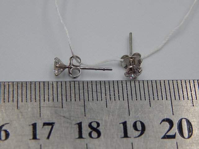 Серебряные серьги с цирконием (31136005) 3