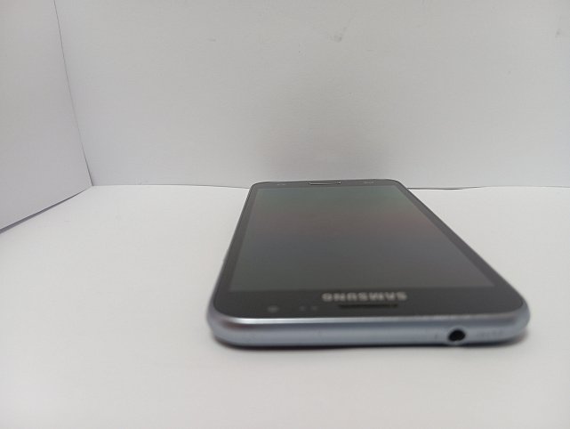 Samsung Galaxy J3 (SM-J320F) 1/8Gb 4