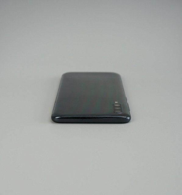 Samsung Galaxy A70 (SM-A705F) 6/128Gb  4