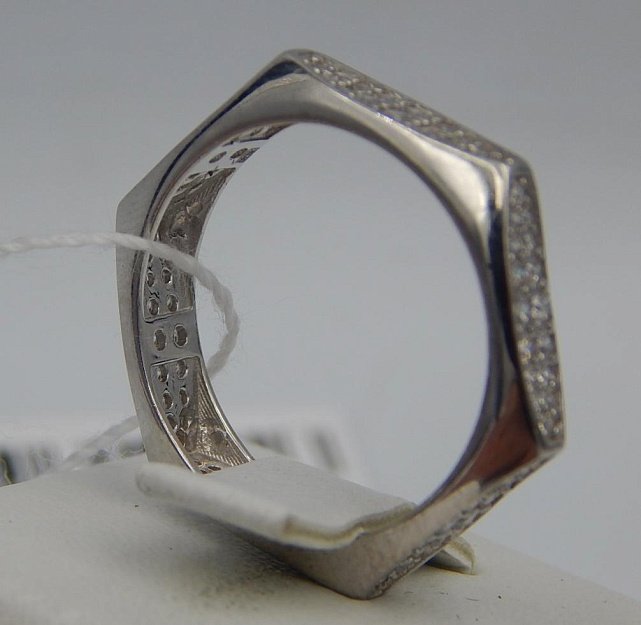 Серебряное кольцо с цирконием (28505047) 1