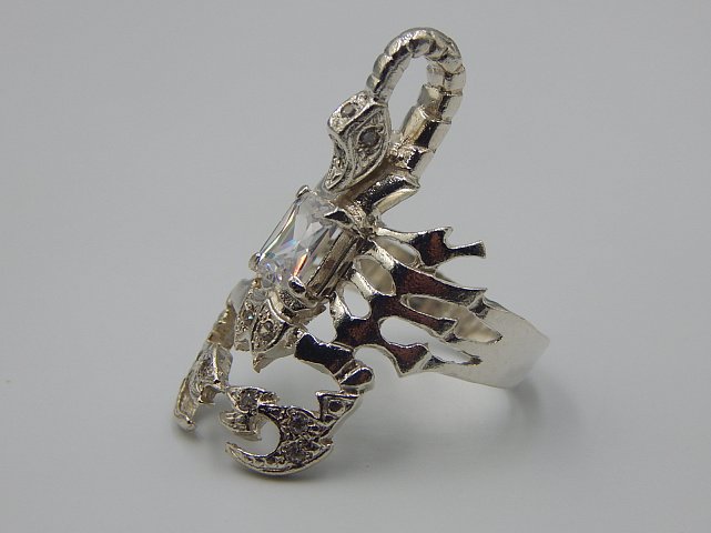 Серебряное кольцо с цирконием (33681305) 2