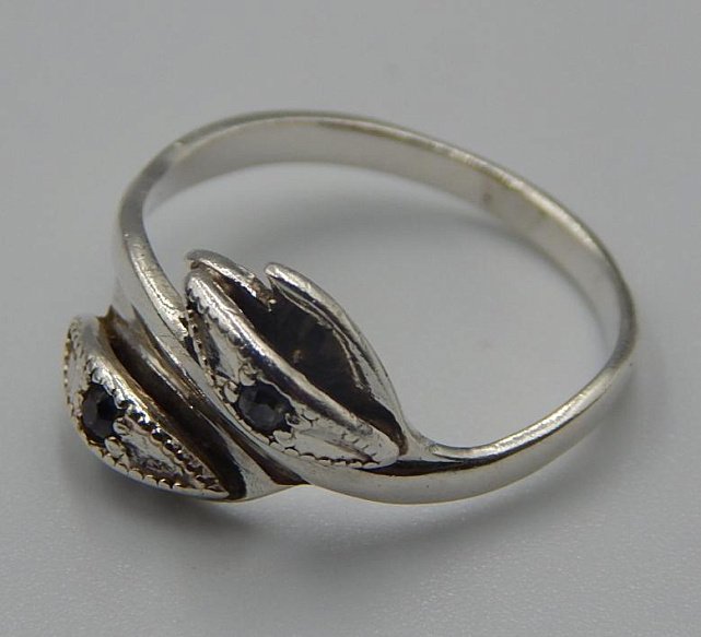Серебряное кольцо с цирконием (31328265) 2