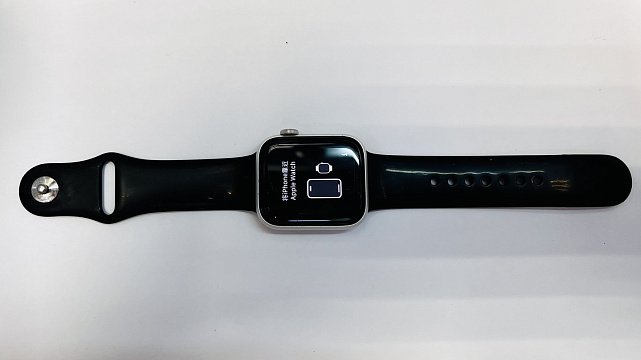 Смарт-годинник Apple Watch Nike SE GPS, 44mm Silver Aluminium Case with Pure Platinum/Black Nike Sport Band (MYYH2)  6